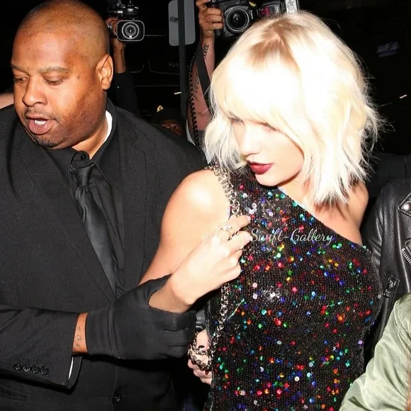 ASO Taylor Swift HANEY Blanca Sequin Embellished Dress in Opalescent Brown - Picture 8 of 17